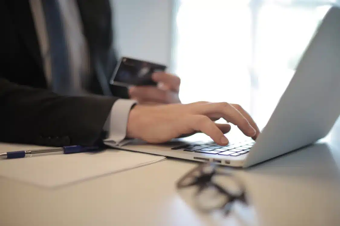 Overcoming Common Challenges When Hiring Virtual Assistants - ACX Outsourcing HUB Overcoming Common Challenges When Hiring Virtual Assistants - ACX Outsourcing HUB